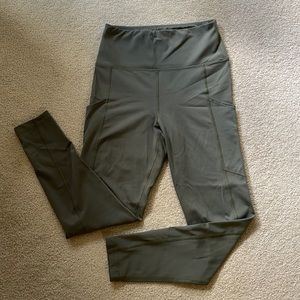 American Eagle Everything Pocket Legging